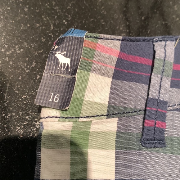 Plaid shorts - Picture 5 of 9